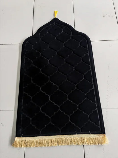 Muslim Prayer Rug Prayer Mat for Ramadan Flannel Carpet Portable Prayer Mat Worship Kneel Embossing Floor Carpets Non-slip Soft